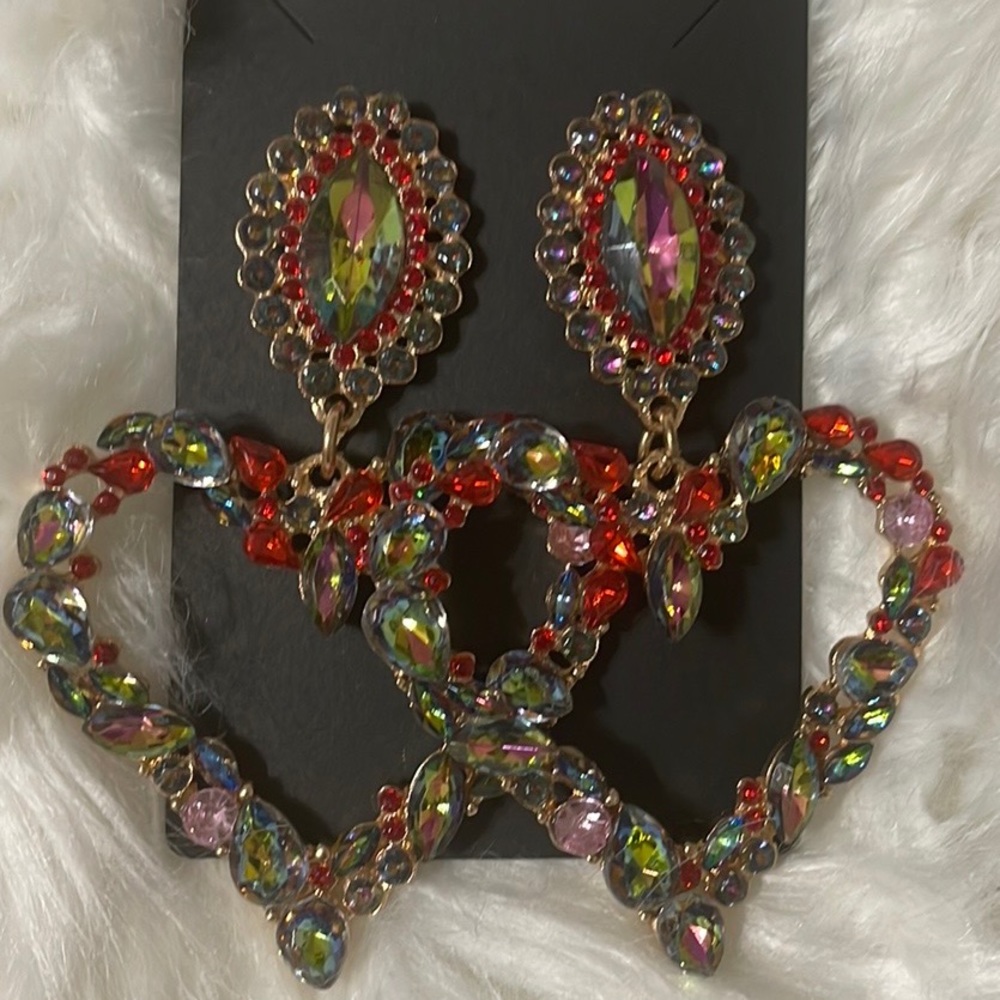 Heart Earrings. 💕